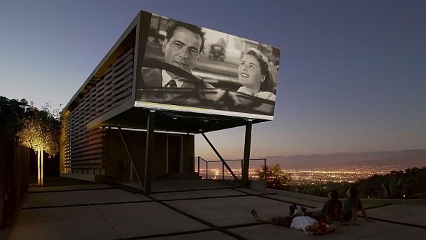 Mẫu nhà phố tuyệt đẹp has rạp phim ngoài trời at Hollywood Hills 2